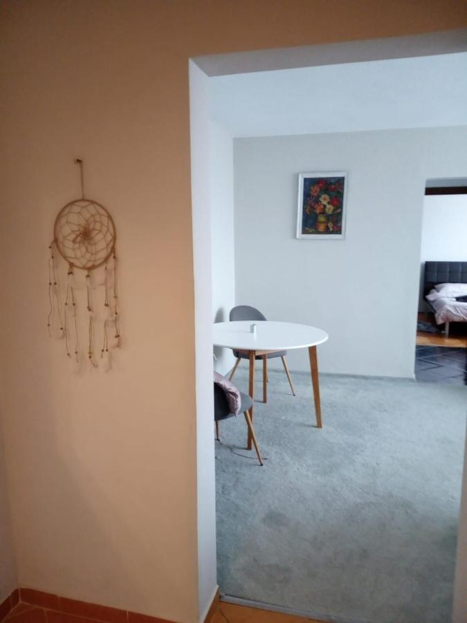 Апартаменти Apartament Relax П'ятра-Нямц Екстер'єр фото
